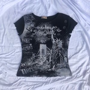 ✨Dead stock y2k tee✨